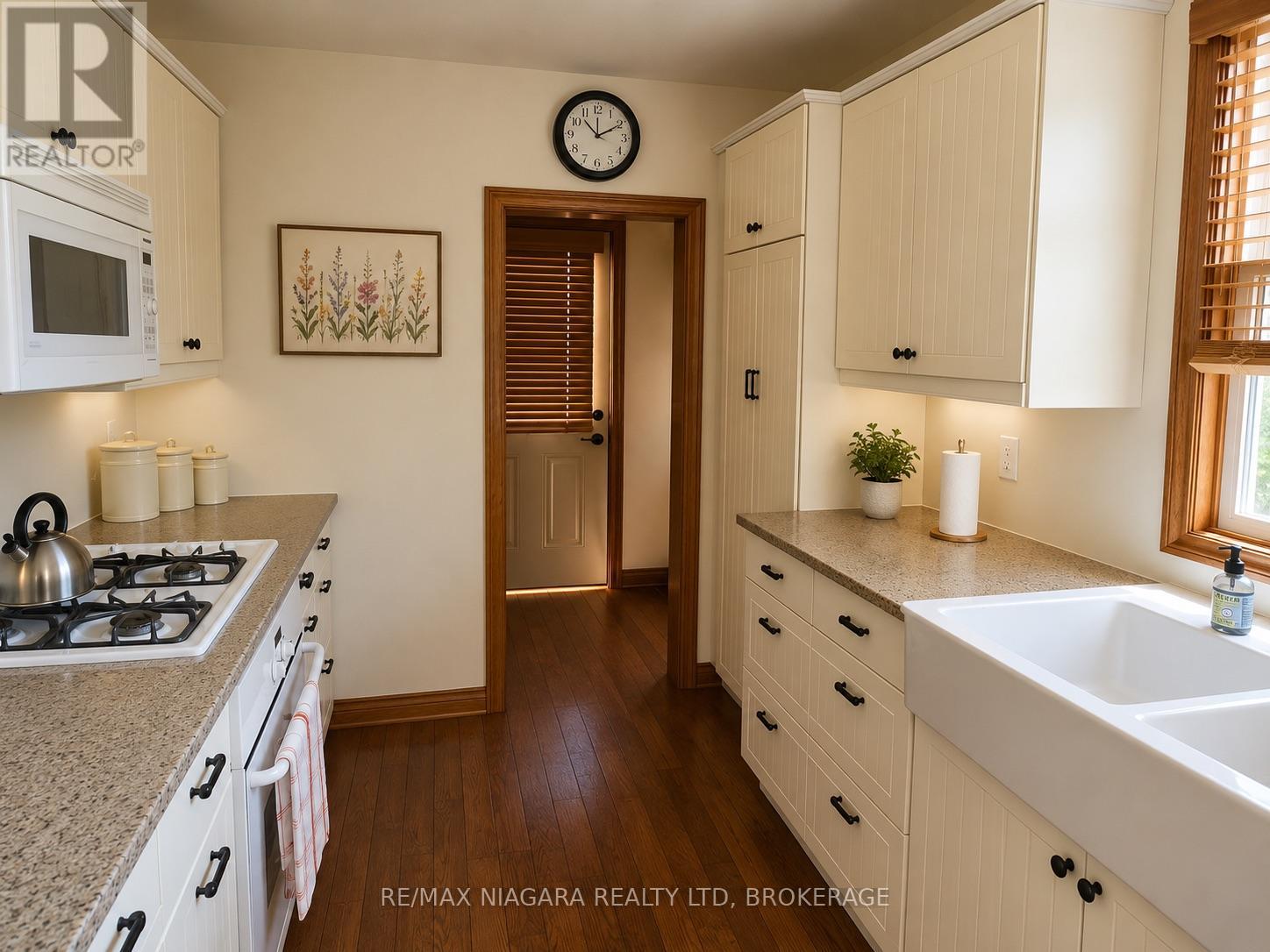 63 SULLIVAN AVENUE - Image 3