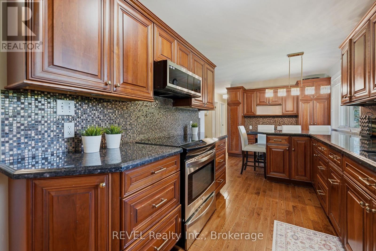 7484 MERRITT AVENUE - 11