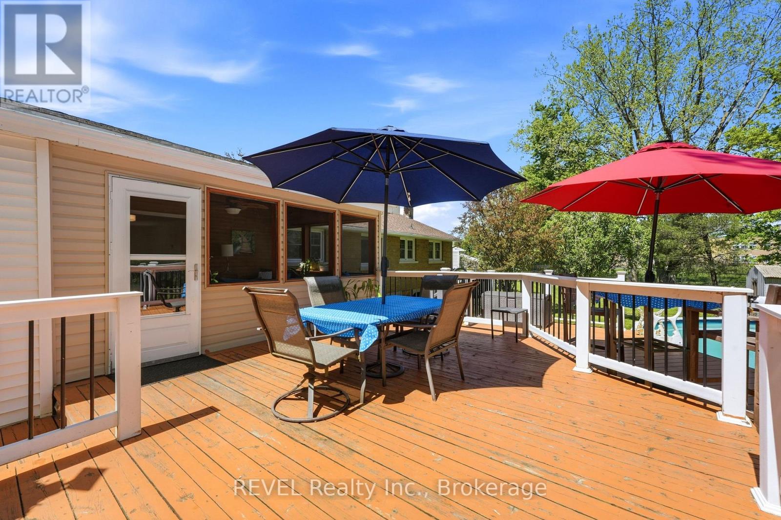 7484 MERRITT AVENUE - 43