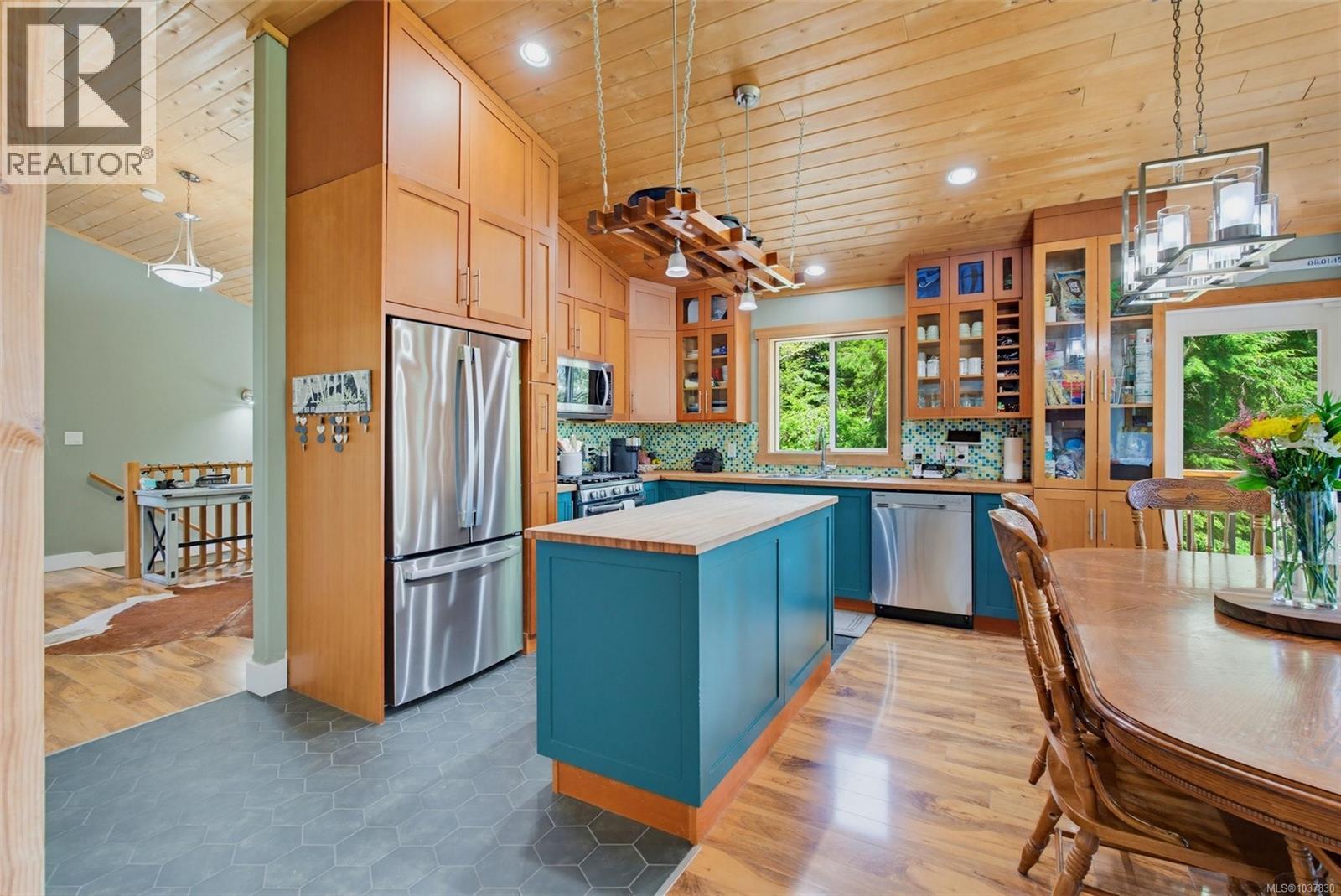 12051 West Coast Rd - 17