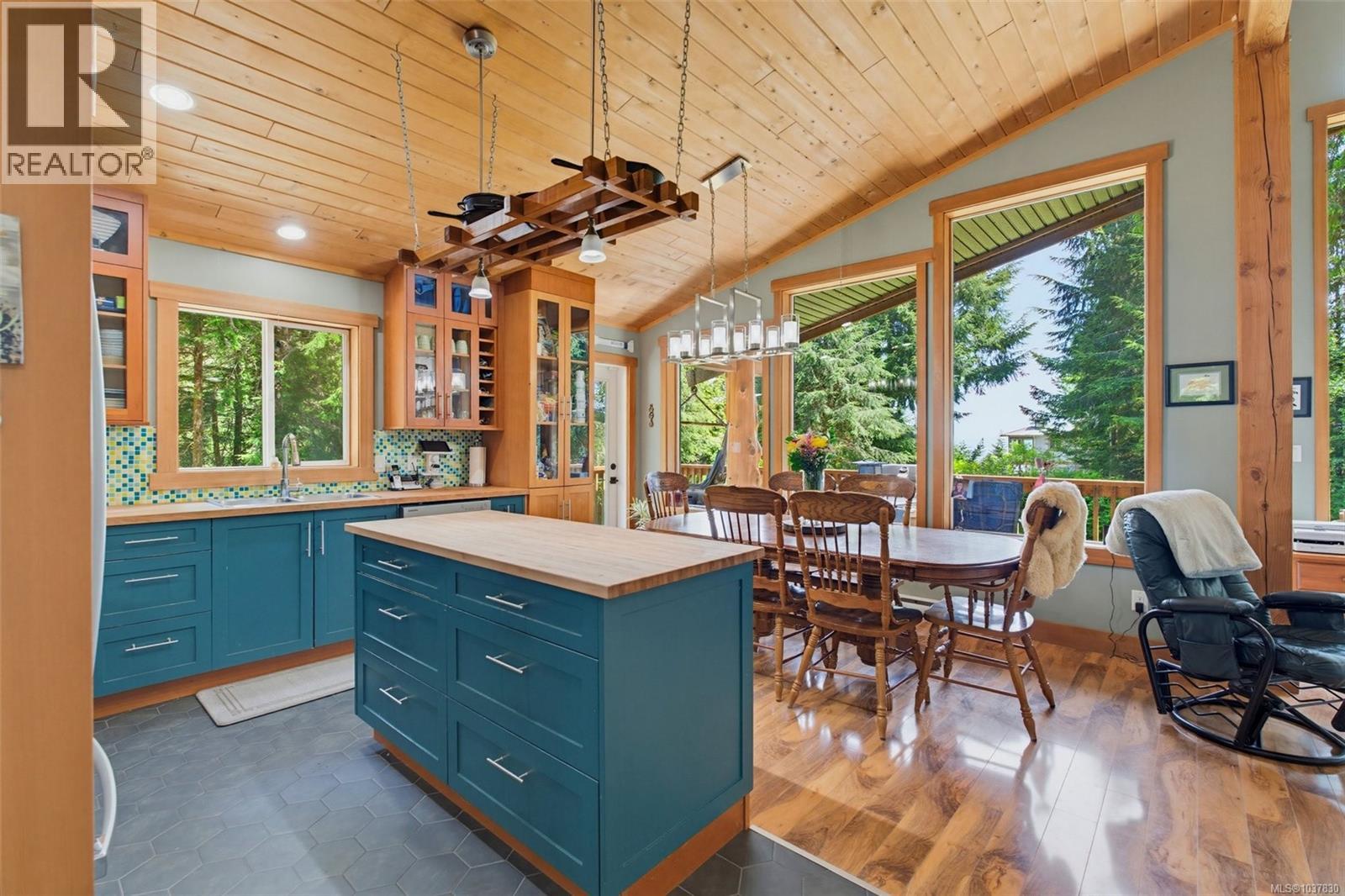 12051 West Coast Rd - 19