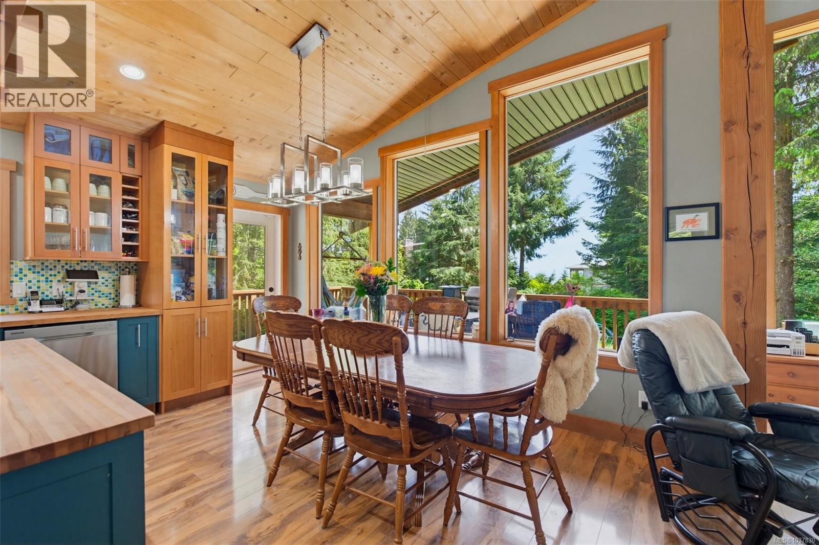 12051 West Coast Rd - 20