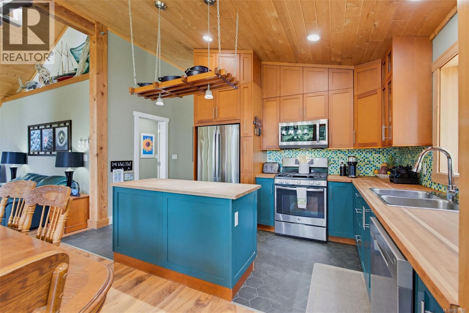 12051 West Coast Rd - 21