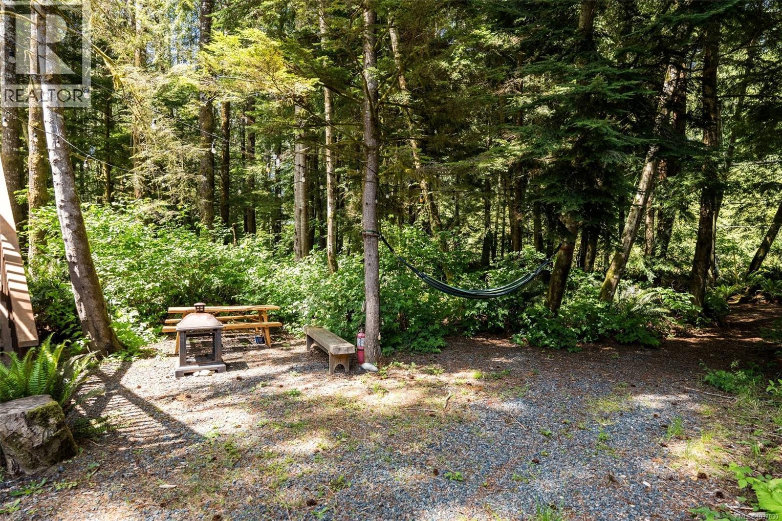 12051 West Coast Rd - 76
