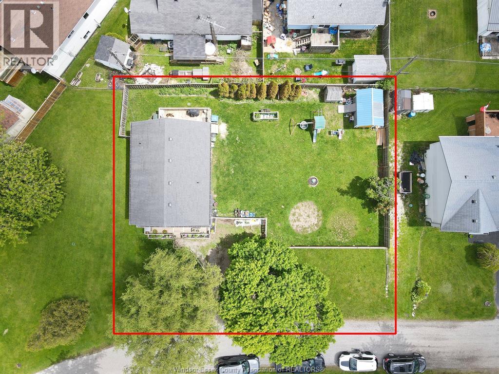 154 LINCOLN COURT - 42