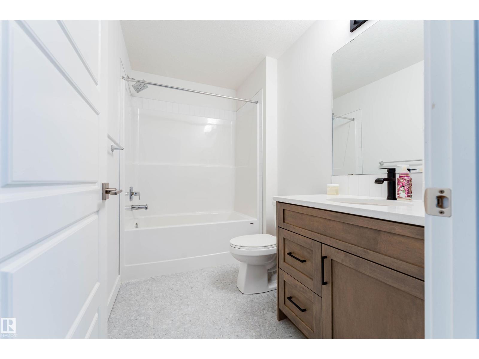 231 Orchards BV SW - 22