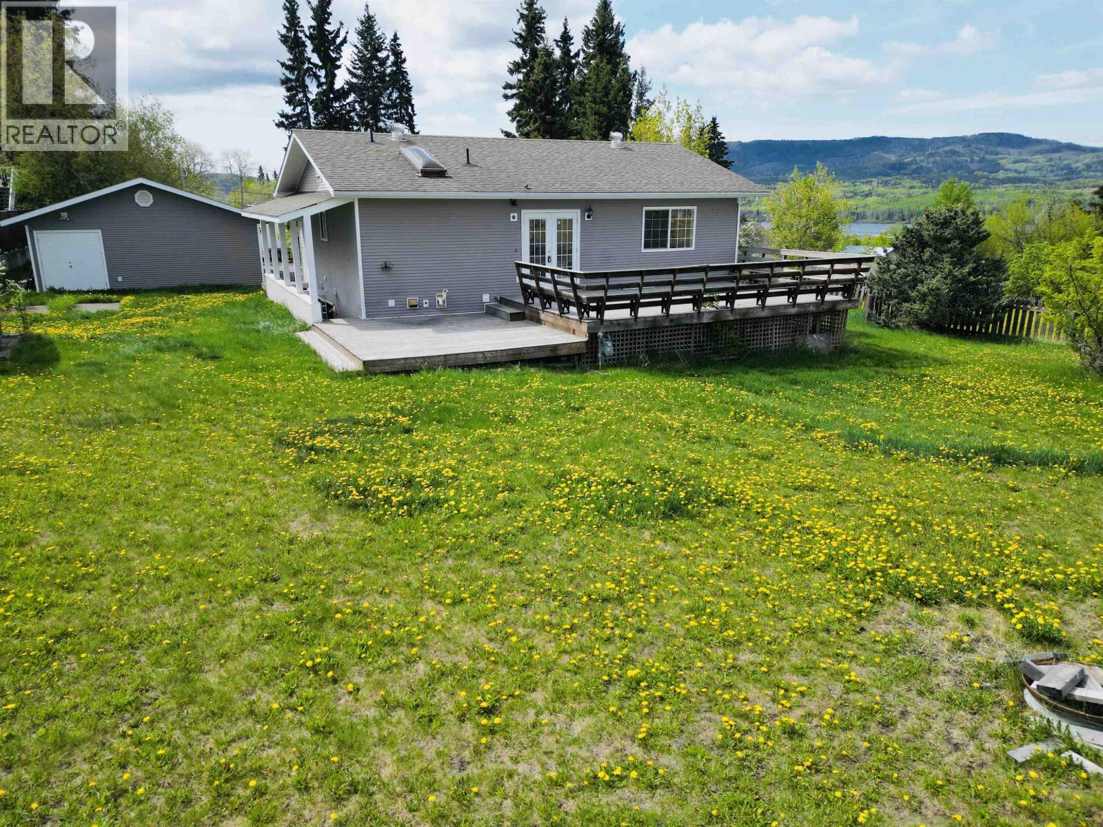 245 8TH Avenue, Burns Lake