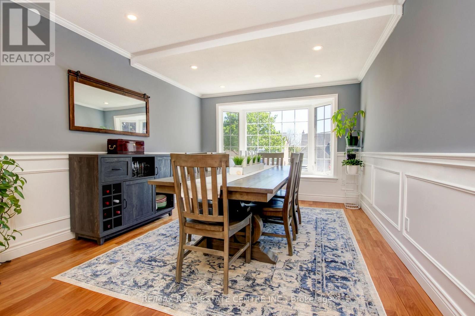 430 DOVER CRESCENT - 10