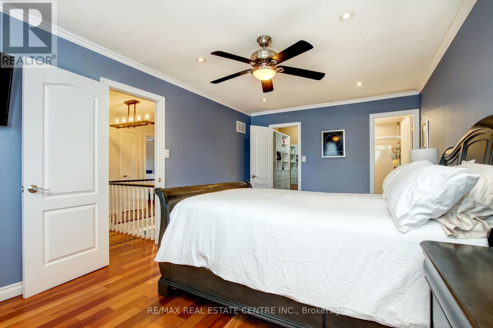 430 DOVER CRESCENT - 23