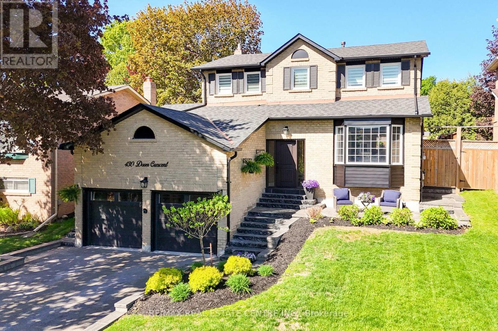 430 DOVER CRESCENT - 5