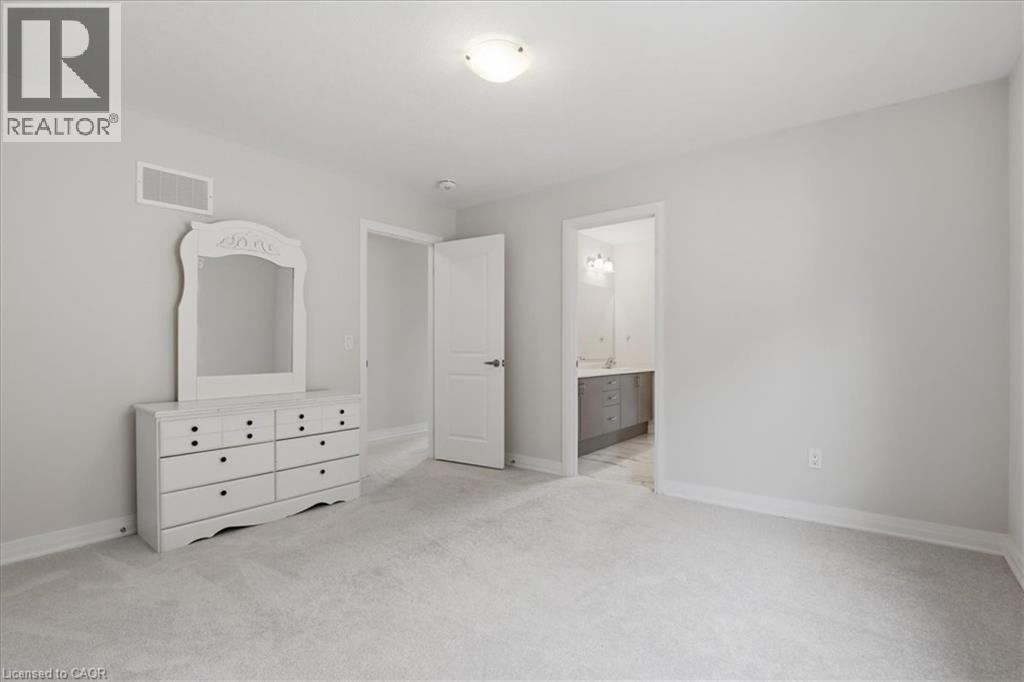 18 JOHN CARPENTER Road - 26