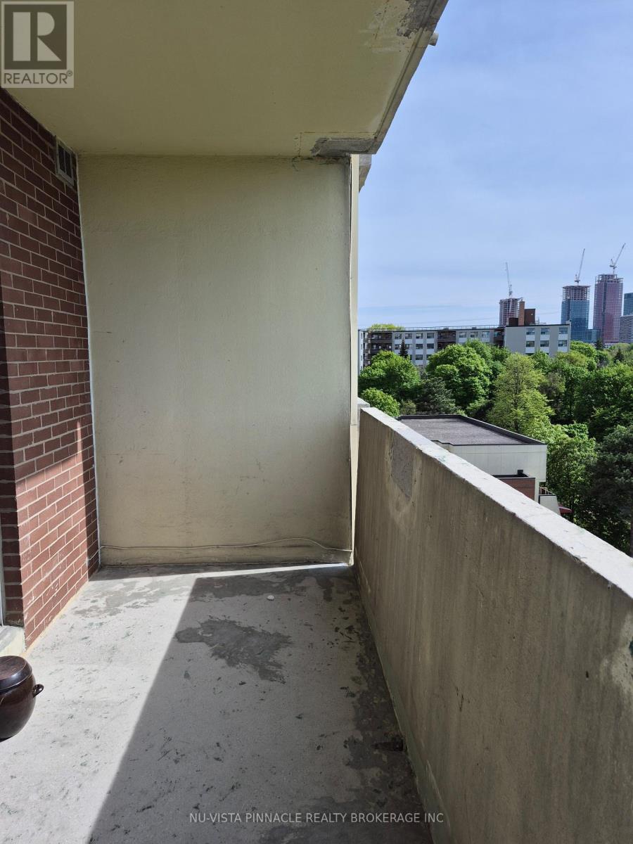 #612 1 MASSEY SQUARE - 13