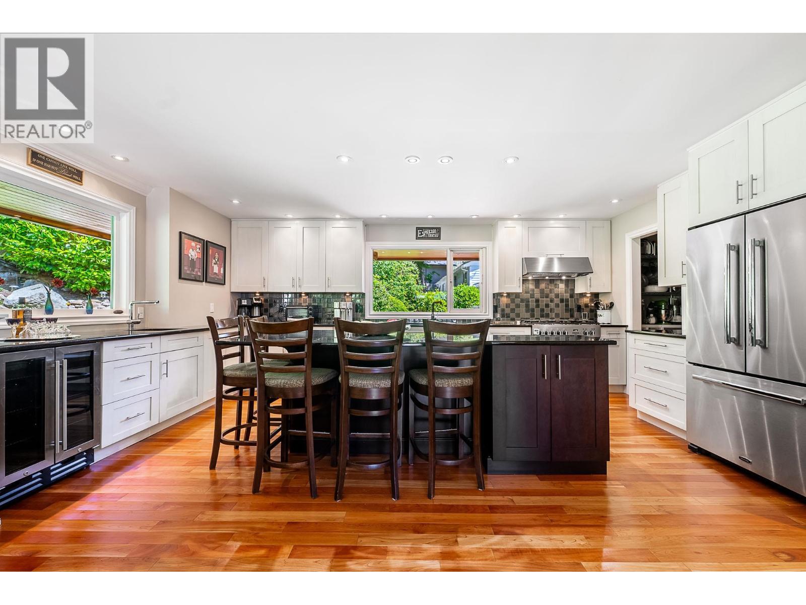 3955 VIEWRIDGE PLACE, West Vancouver