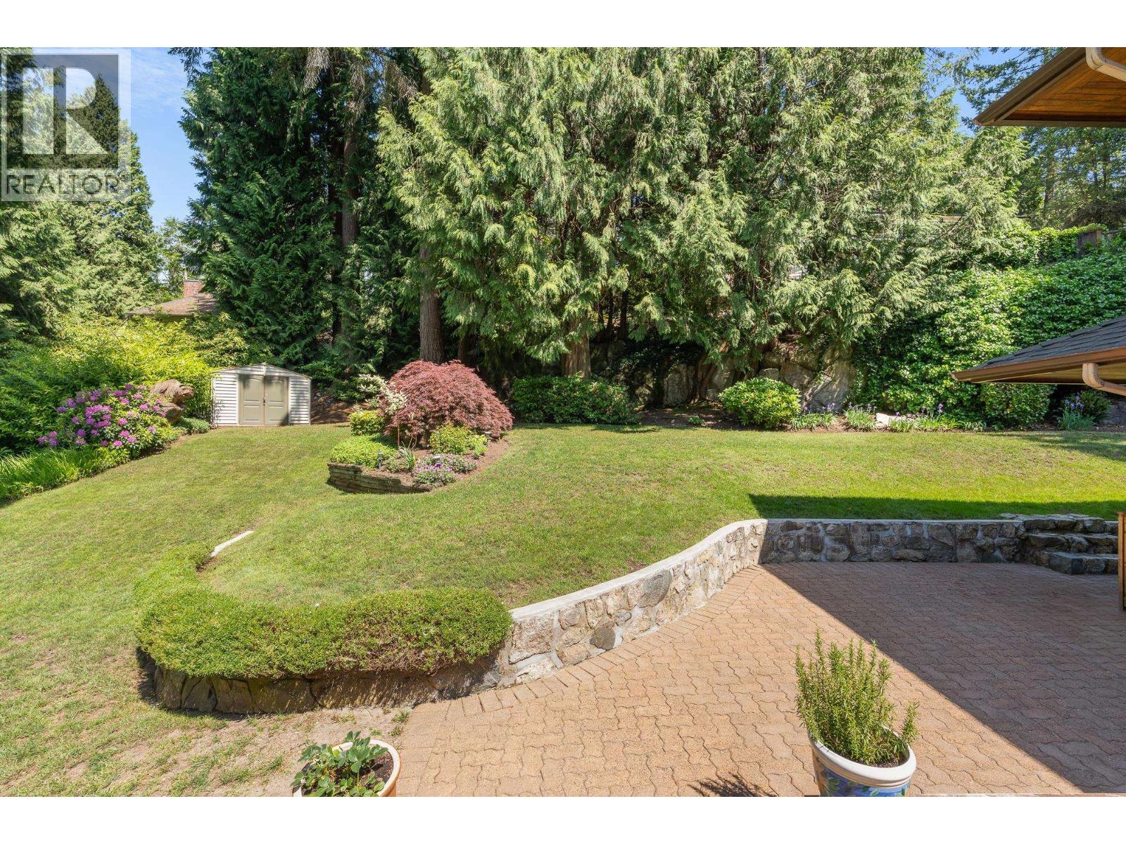 3955 VIEWRIDGE PLACE, West Vancouver