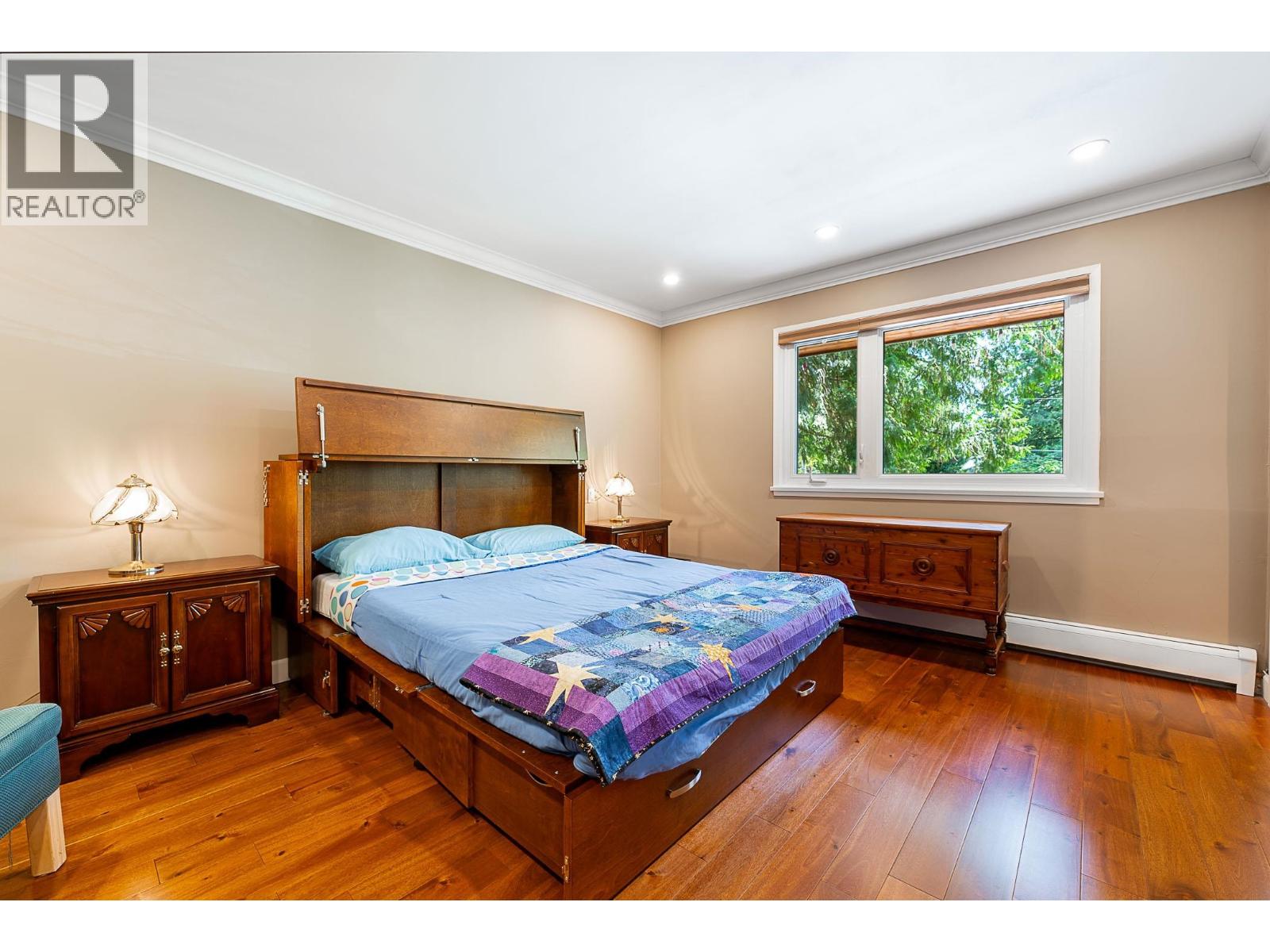 3955 VIEWRIDGE PLACE, West Vancouver