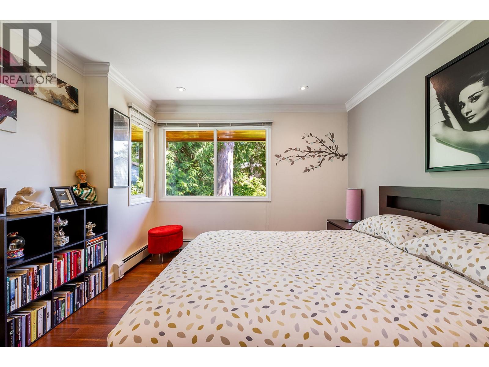 3955 VIEWRIDGE PLACE, West Vancouver