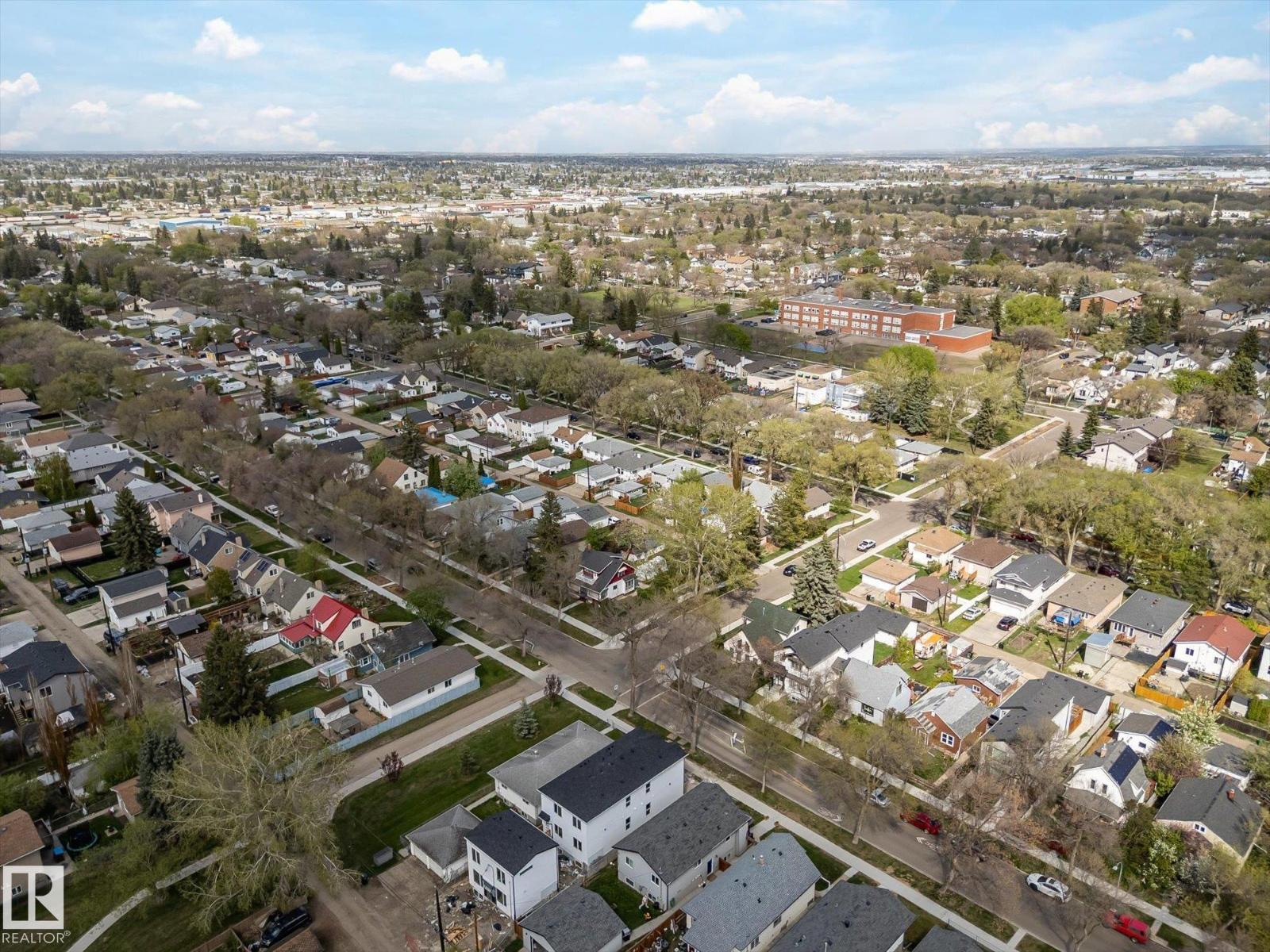 12033 92 ST NW - 53