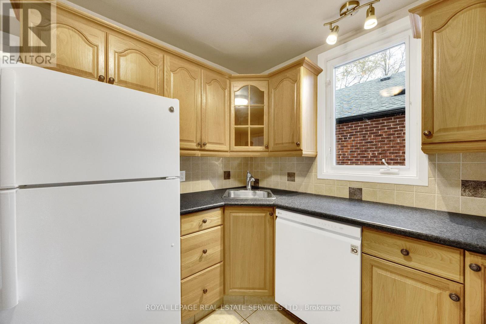 64 NESBITT DRIVE - 14