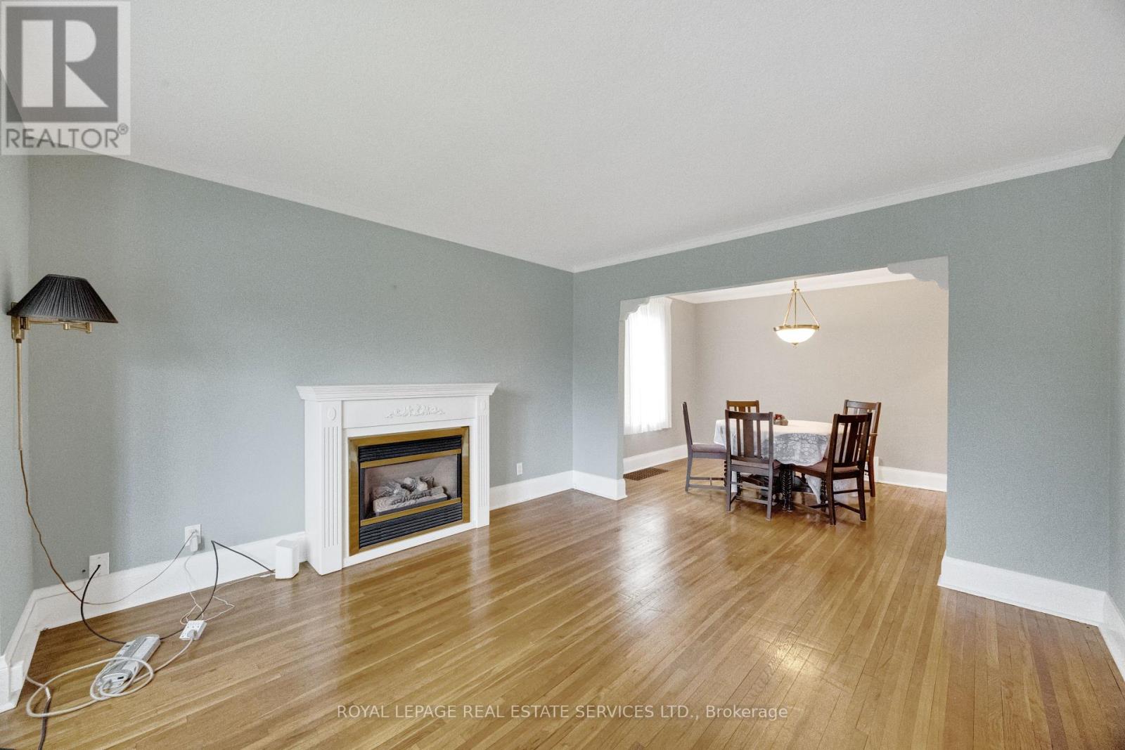 64 NESBITT DRIVE - 23