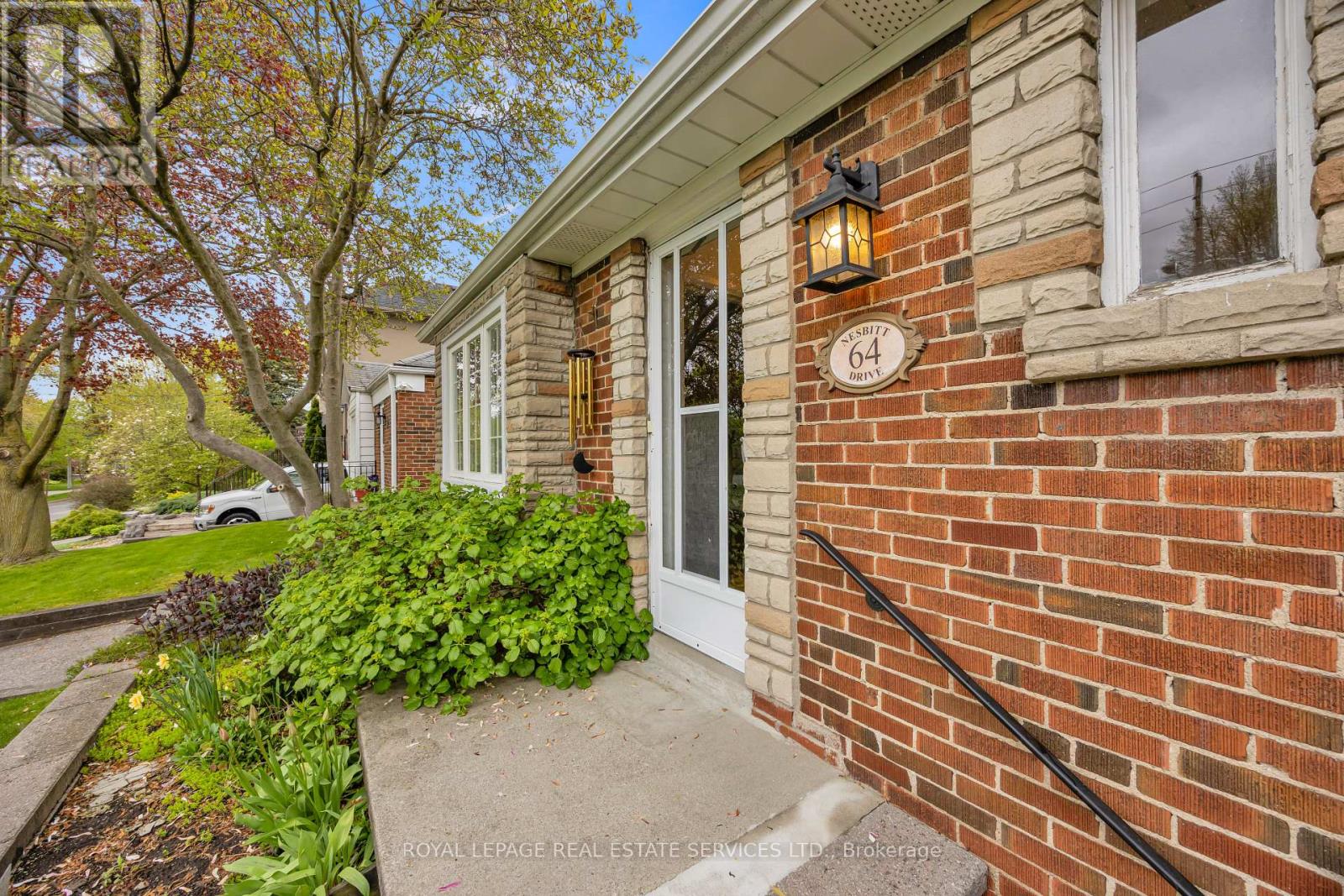 64 NESBITT DRIVE - 36