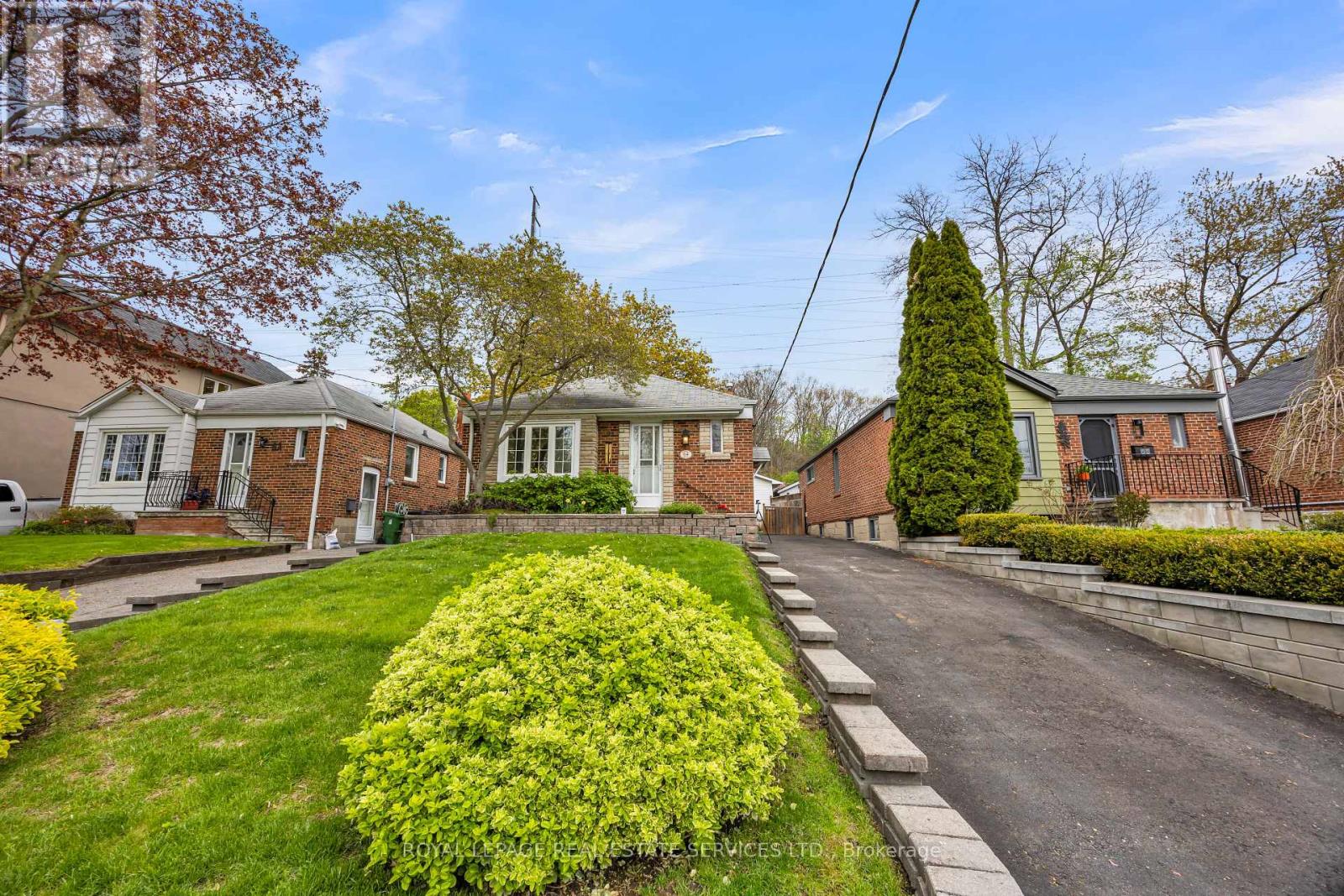 64 NESBITT DRIVE - 37