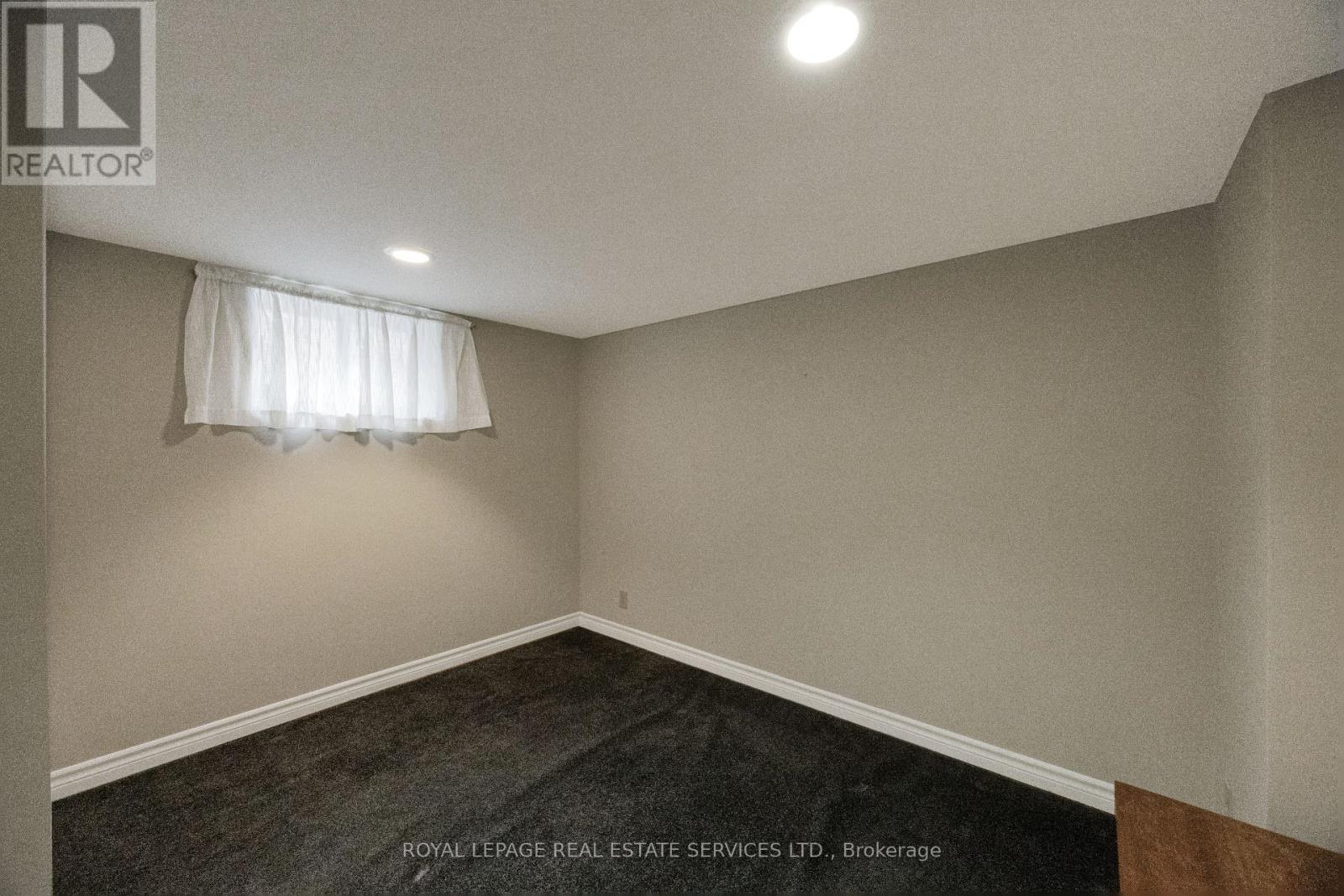 64 NESBITT DRIVE - 40