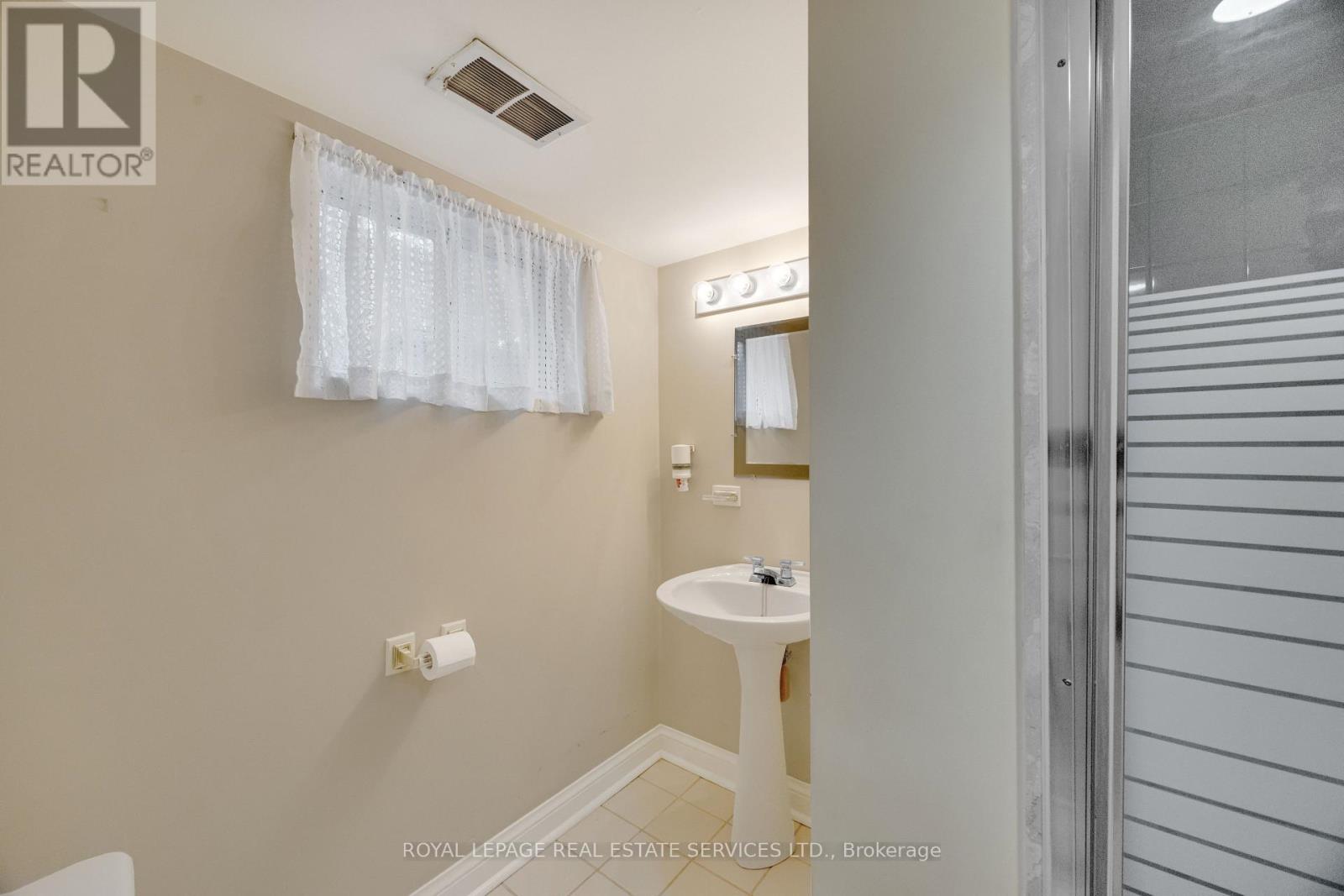 64 NESBITT DRIVE - 43