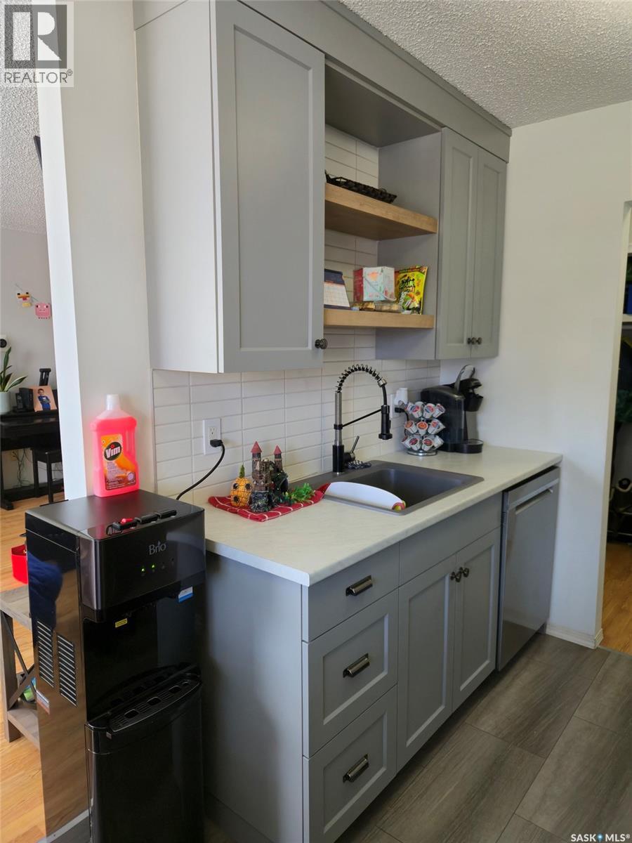 #9 605 Wilson CRESCENT - 11