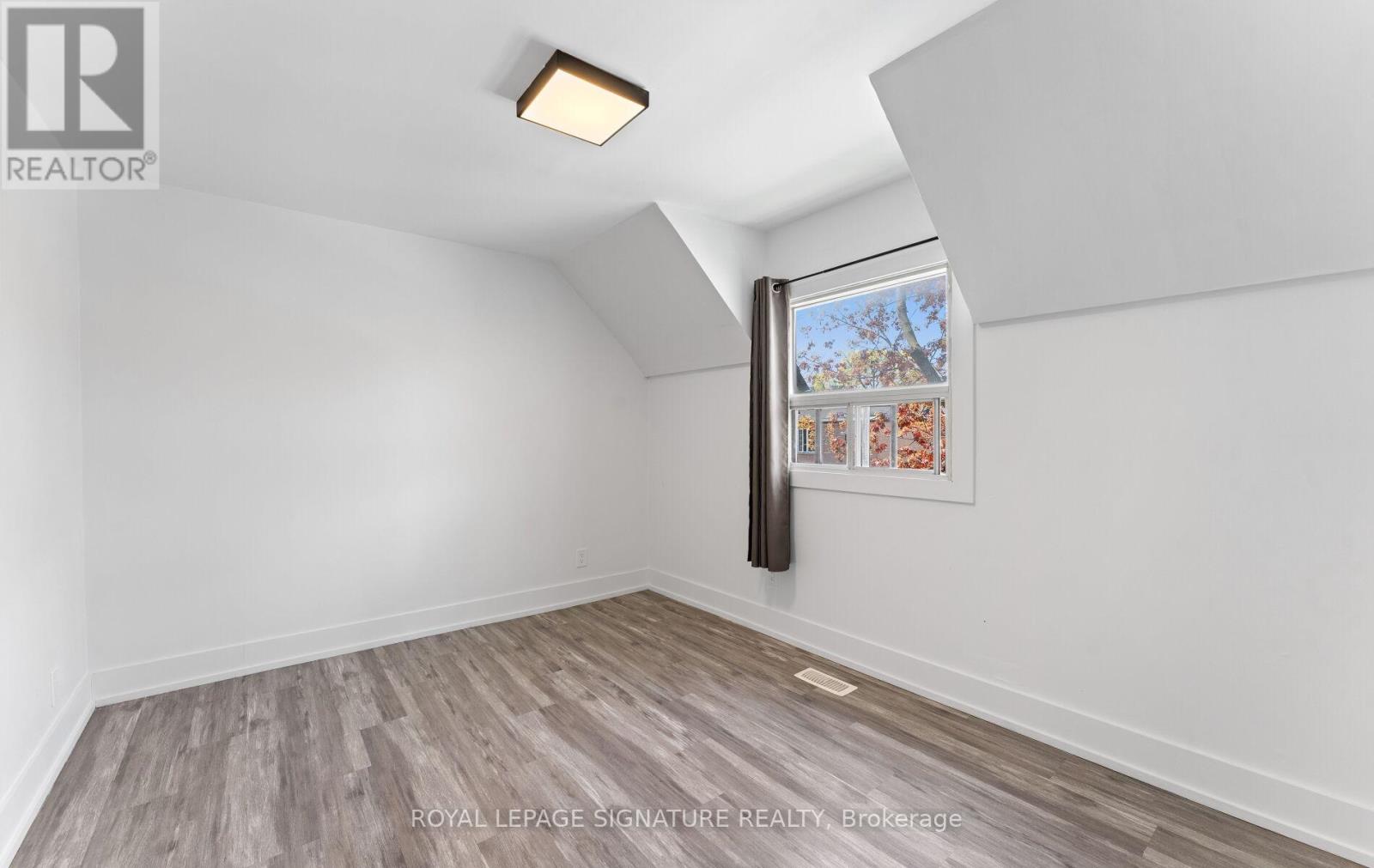 165 NAIRN AVENUE - 17
