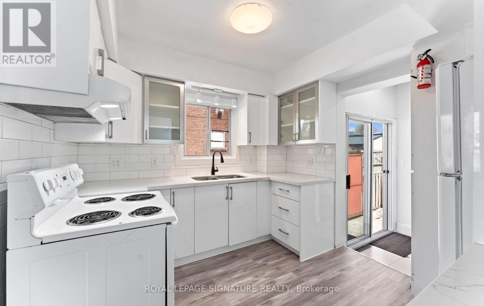 165 NAIRN AVENUE - 12
