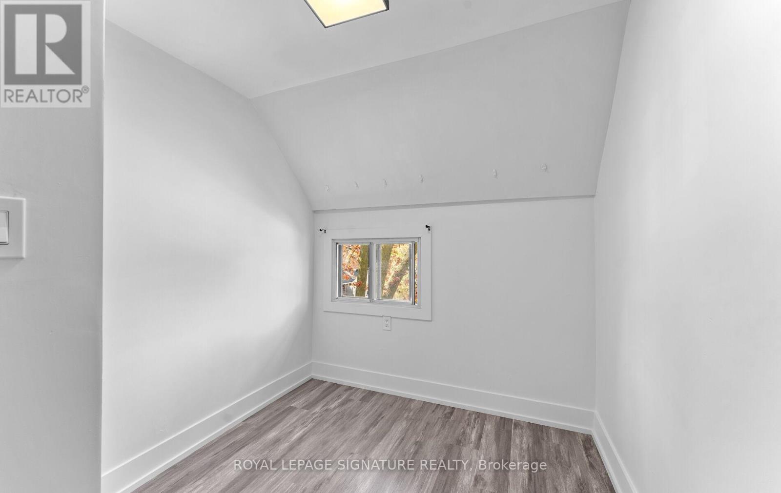 165 NAIRN AVENUE - 22