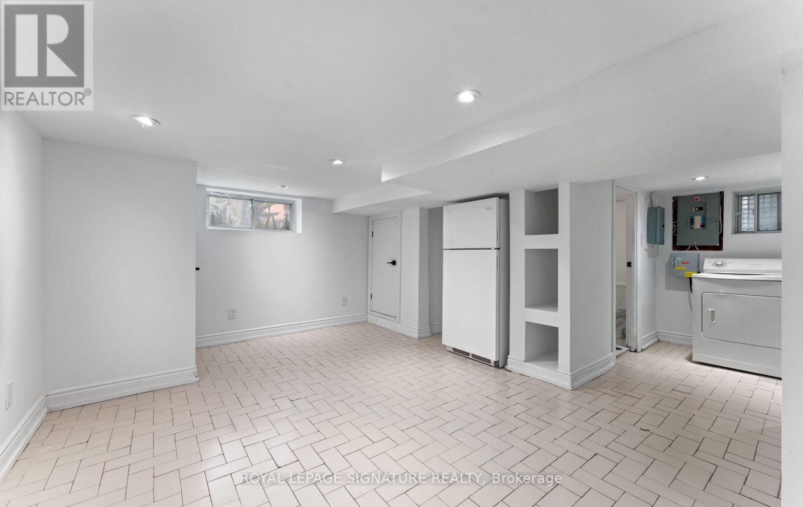 165 NAIRN AVENUE - 24