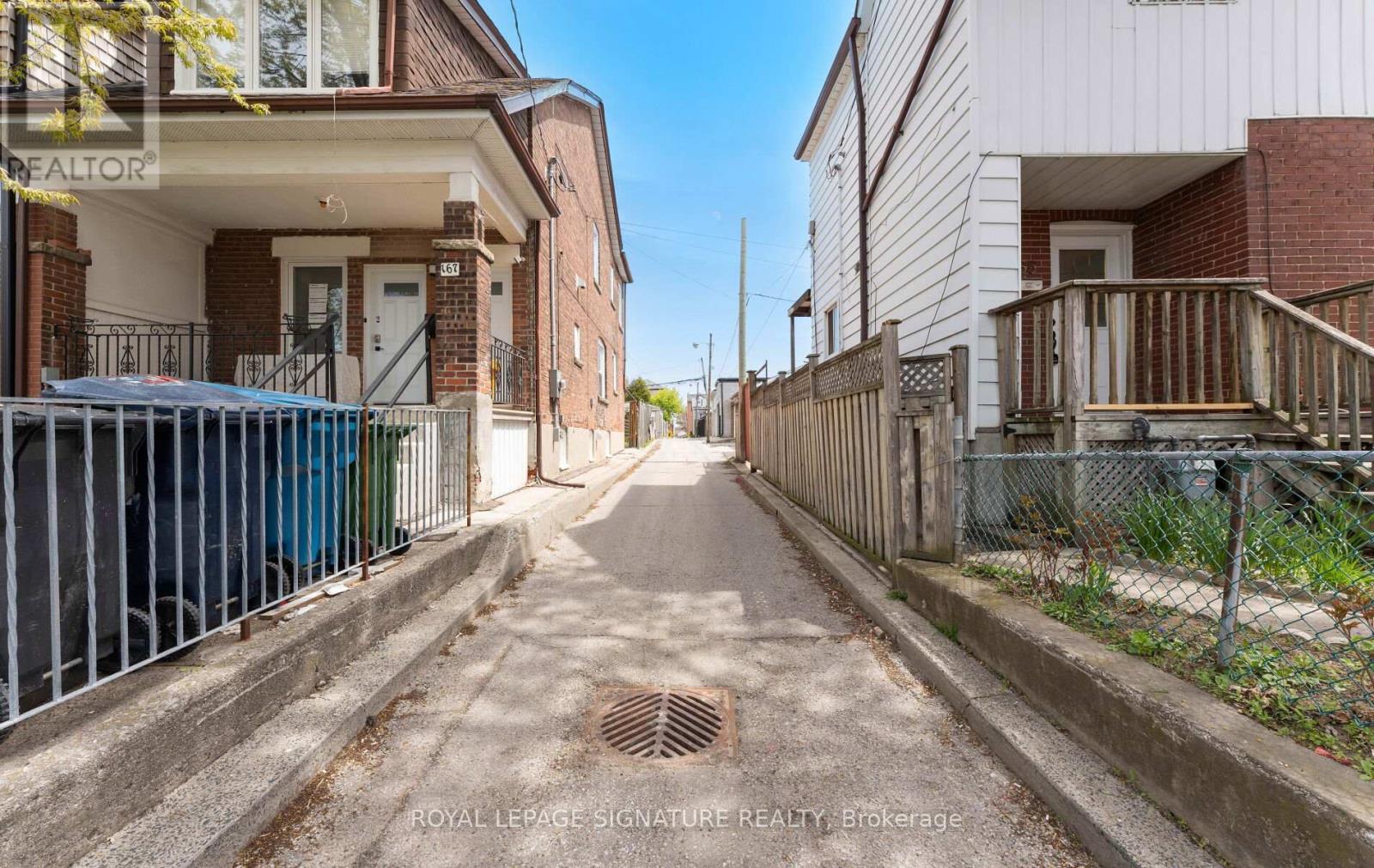 165 NAIRN AVENUE - 32