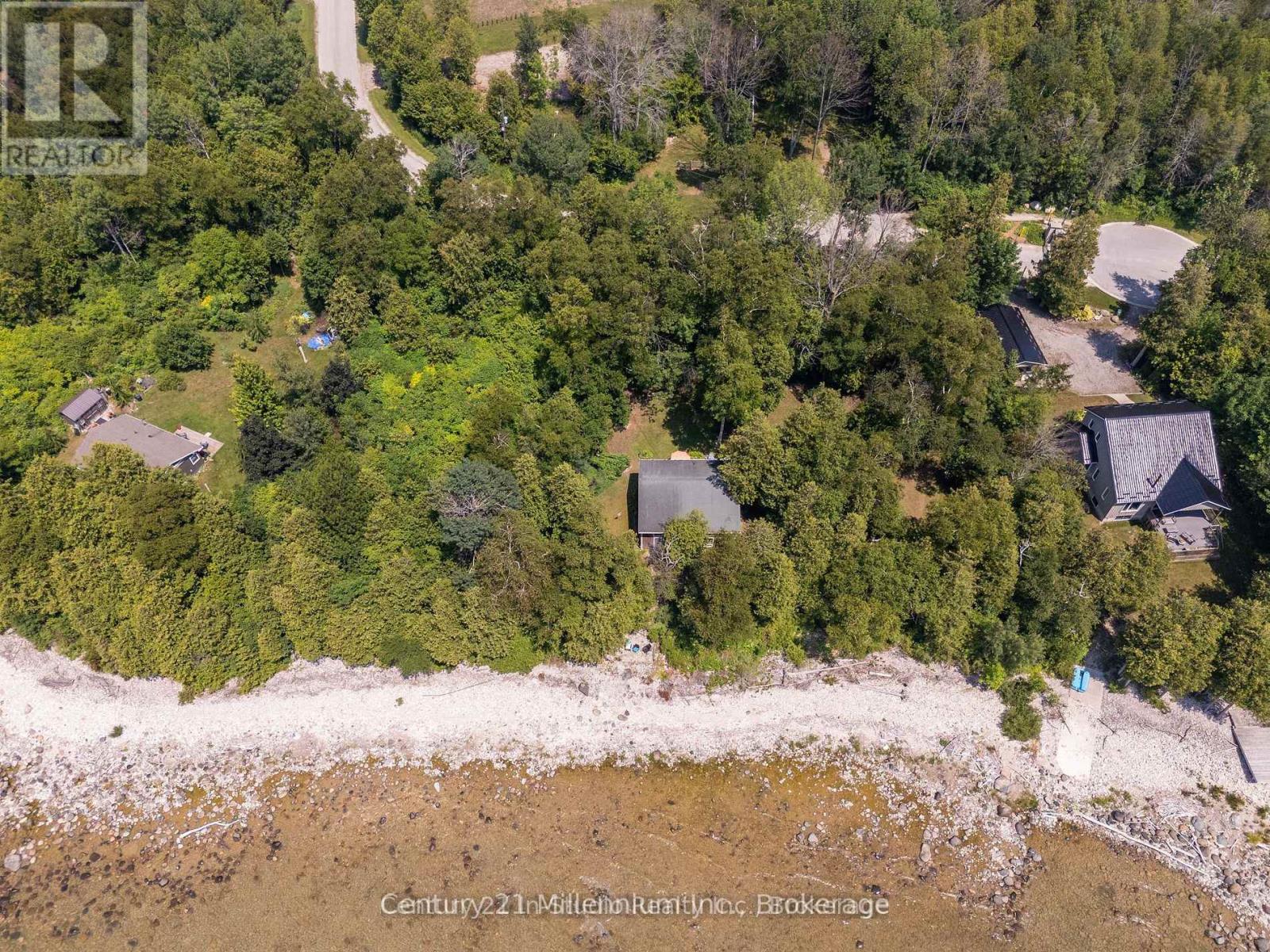 318 VICTORIA STREET - 38