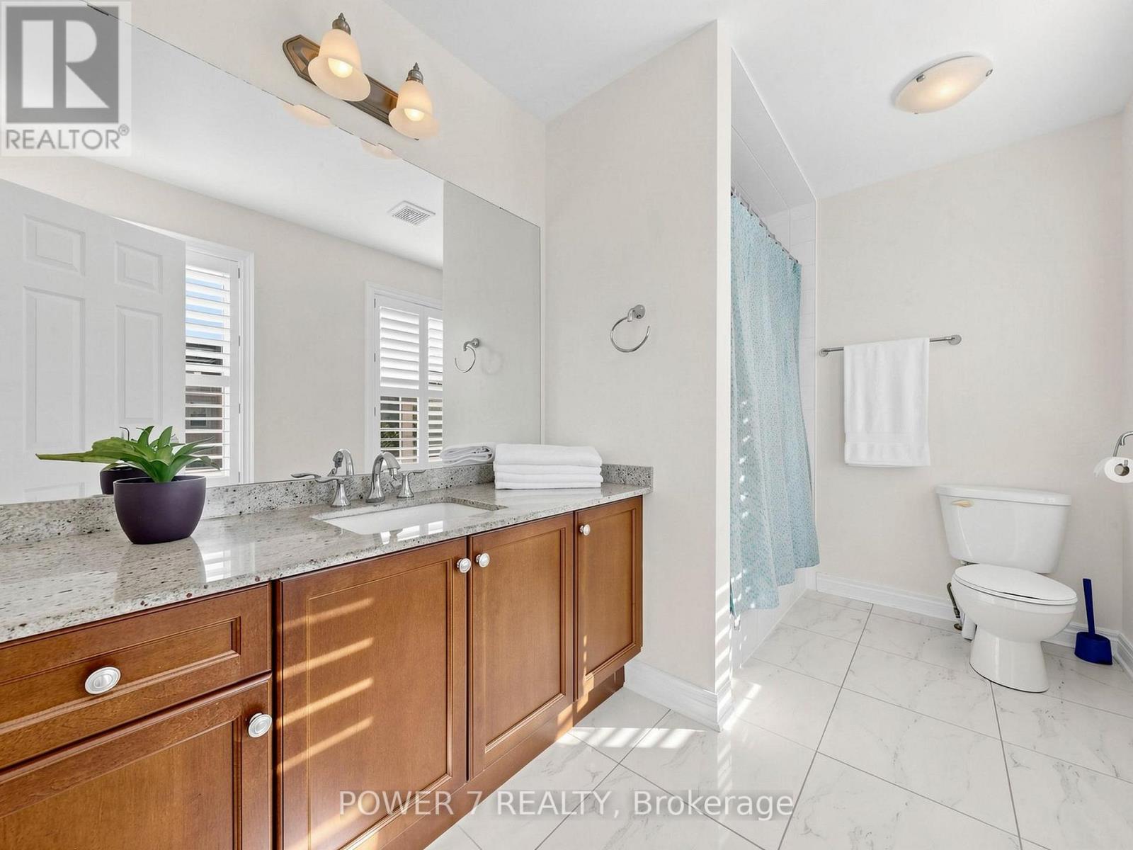 7 BEMBRIDGE DRIVE - 36