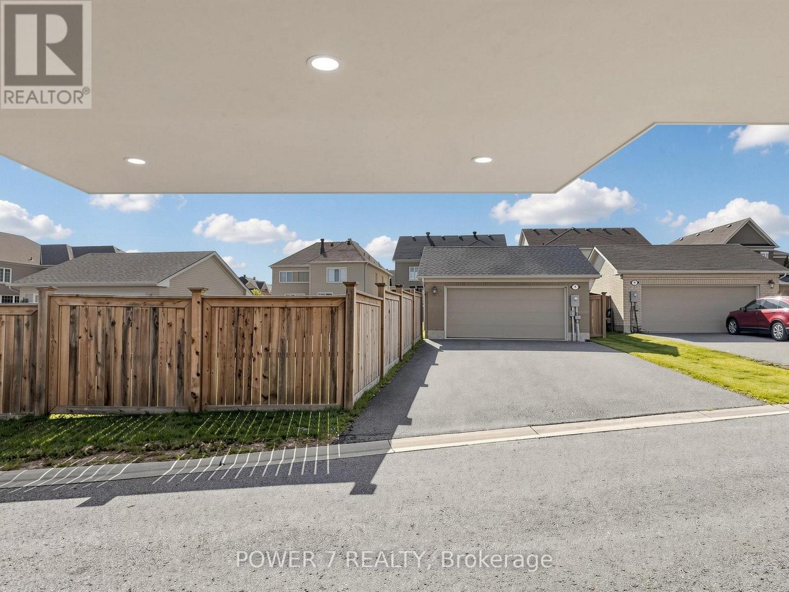 7 BEMBRIDGE DRIVE - 49