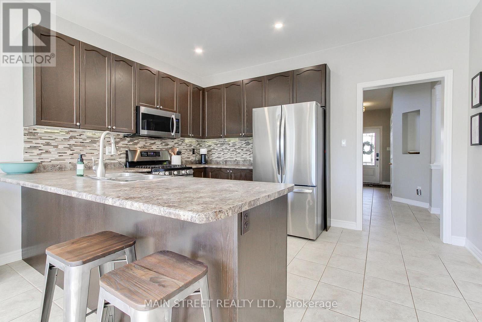 123 LAURENDALE AVENUE - 19