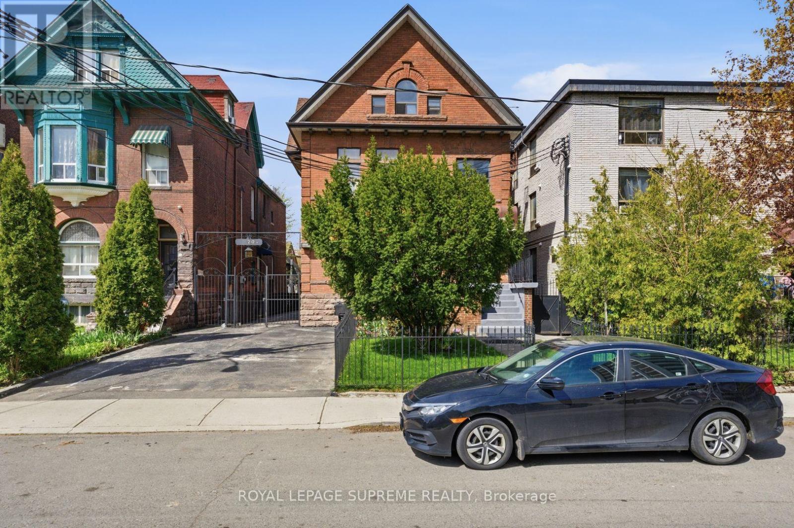 20 MAYNARD AVENUE - 2