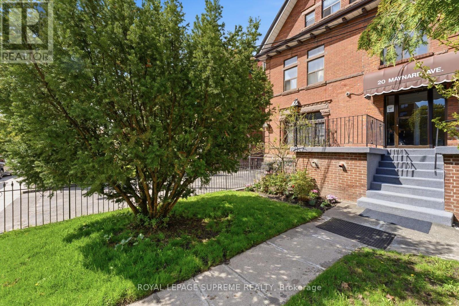 20 MAYNARD AVENUE - 3