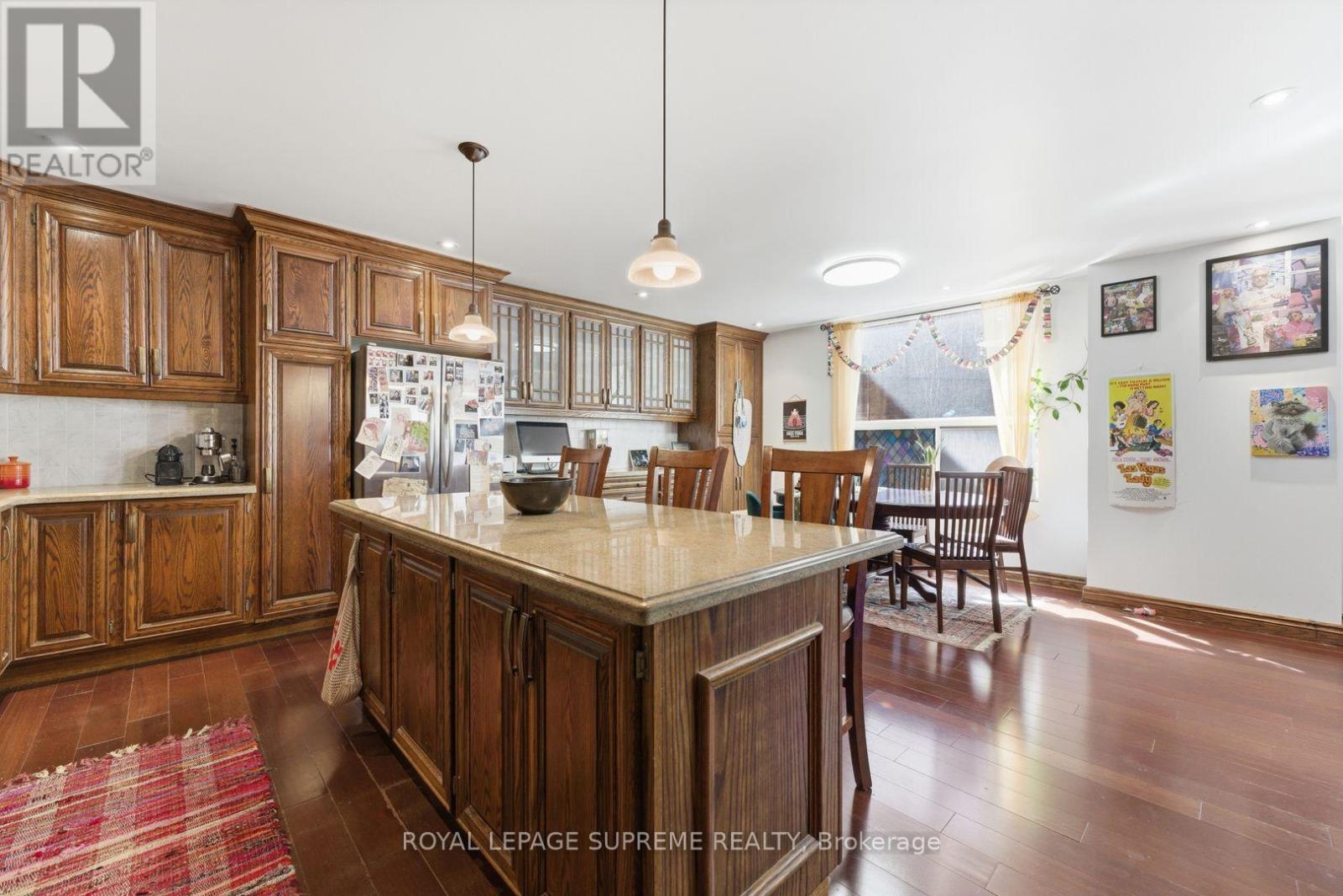 20 MAYNARD AVENUE - 34