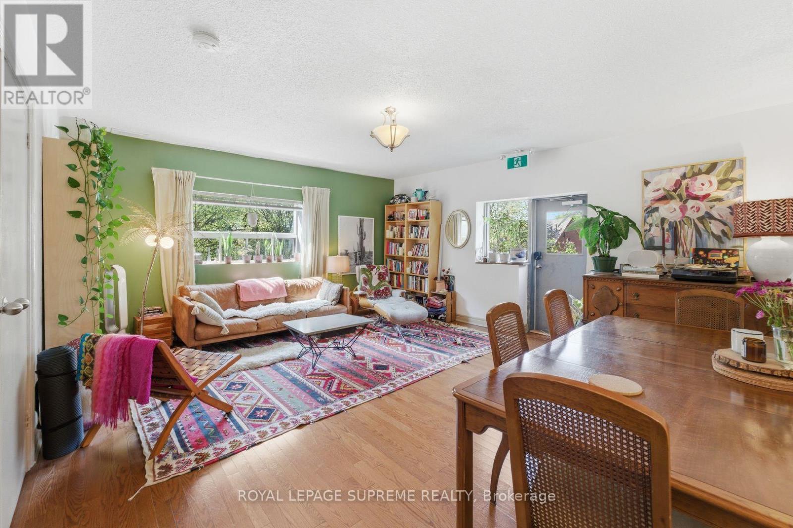 20 MAYNARD AVENUE - 37