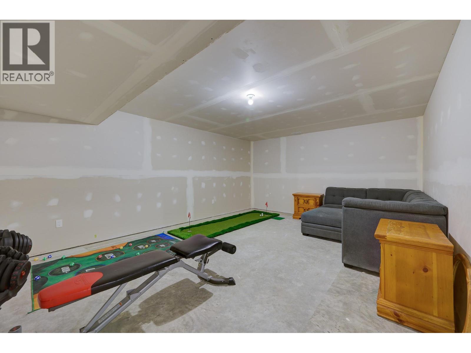 #2 220 Shepherd Road - 15