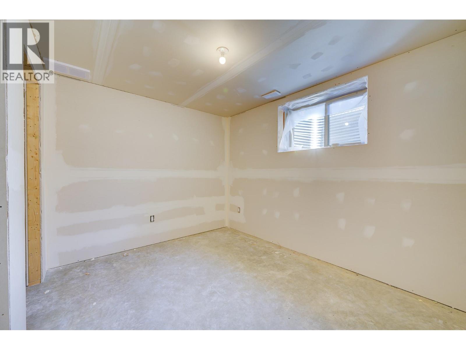 #2 220 Shepherd Road - 14