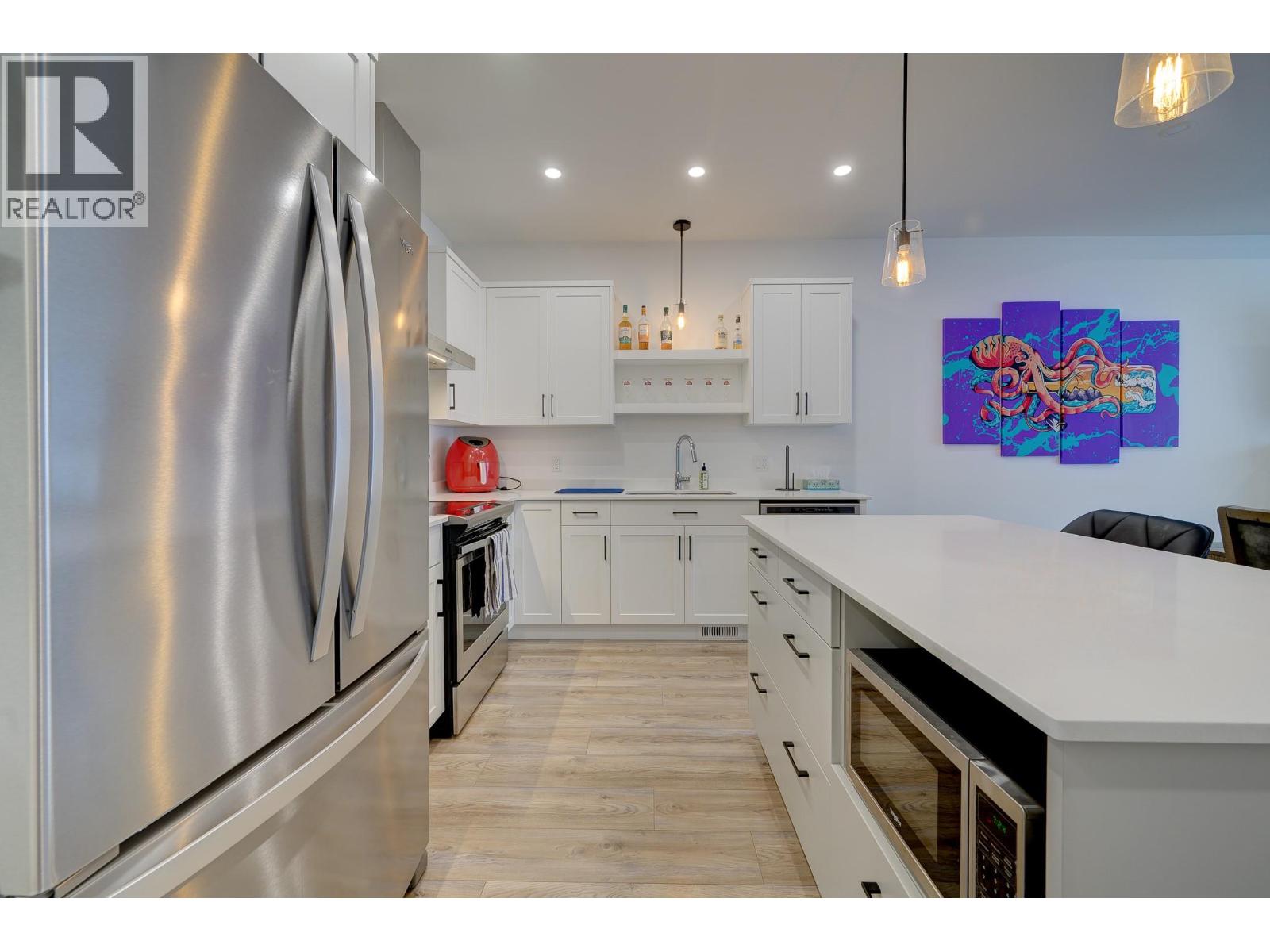#2 220 Shepherd Road - 7