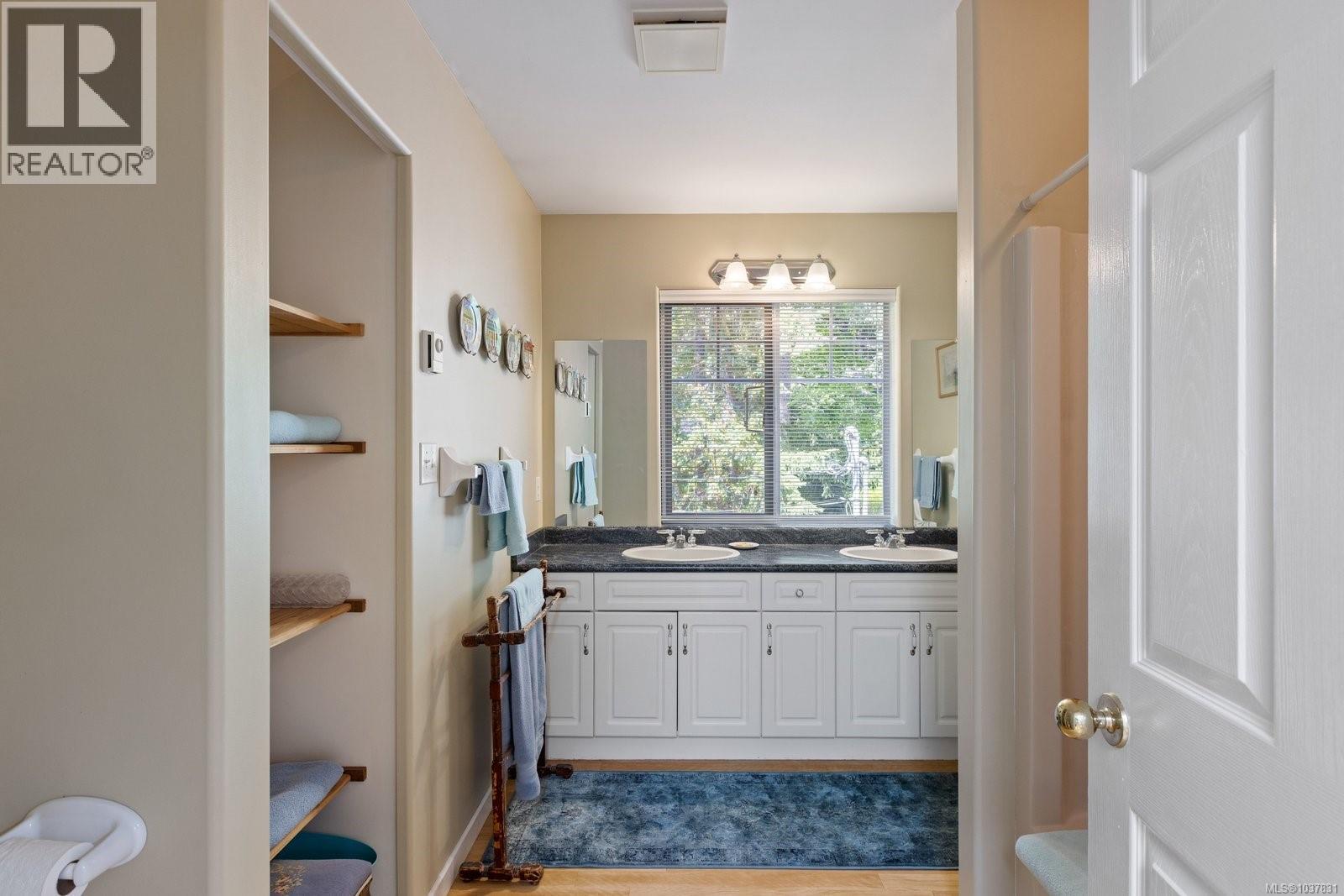627 Downey Rd - 24