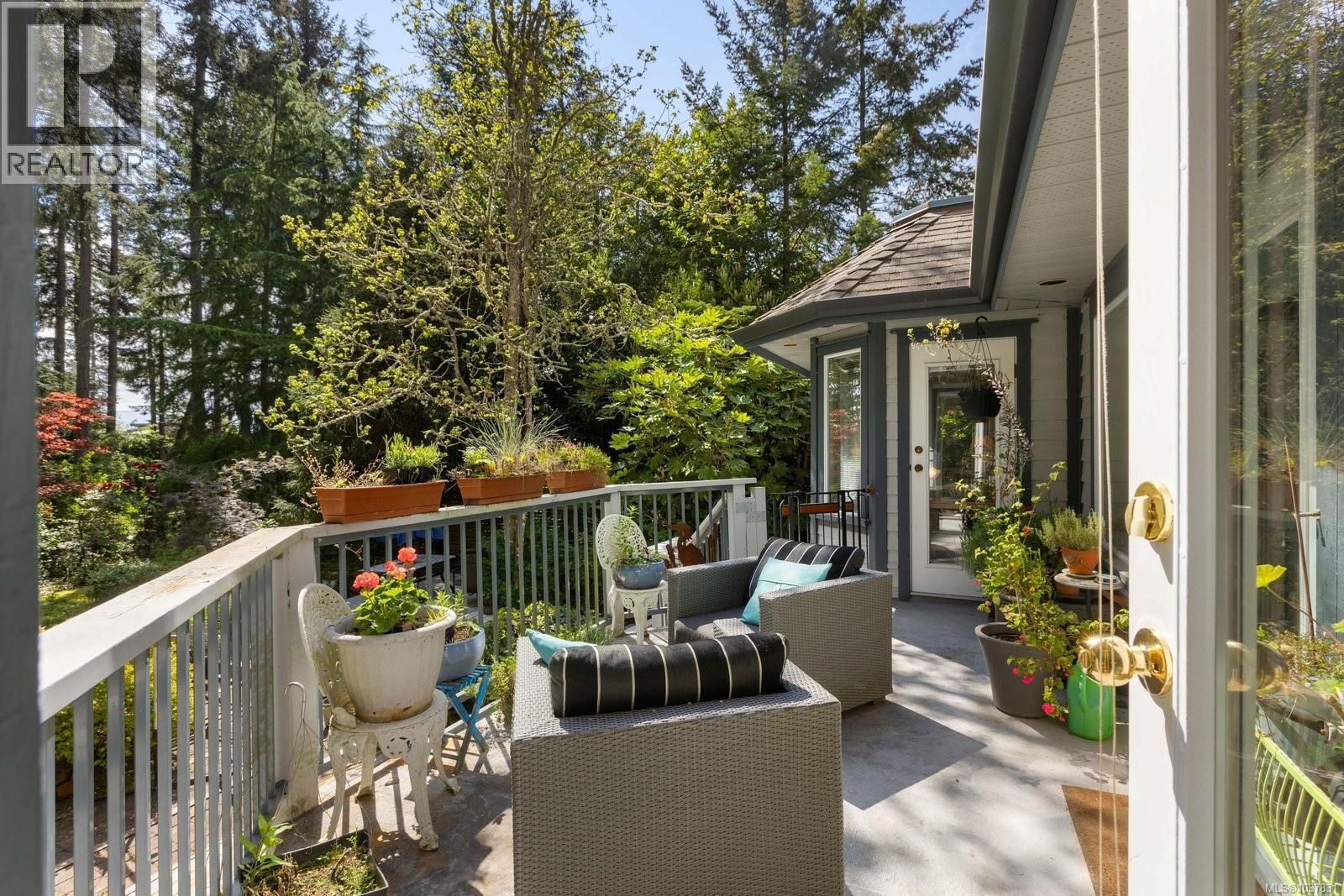 627 Downey Rd - 31