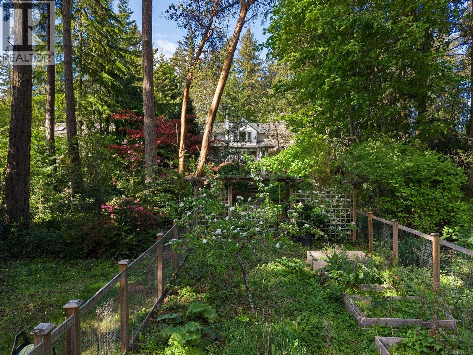 627 Downey Rd - 35