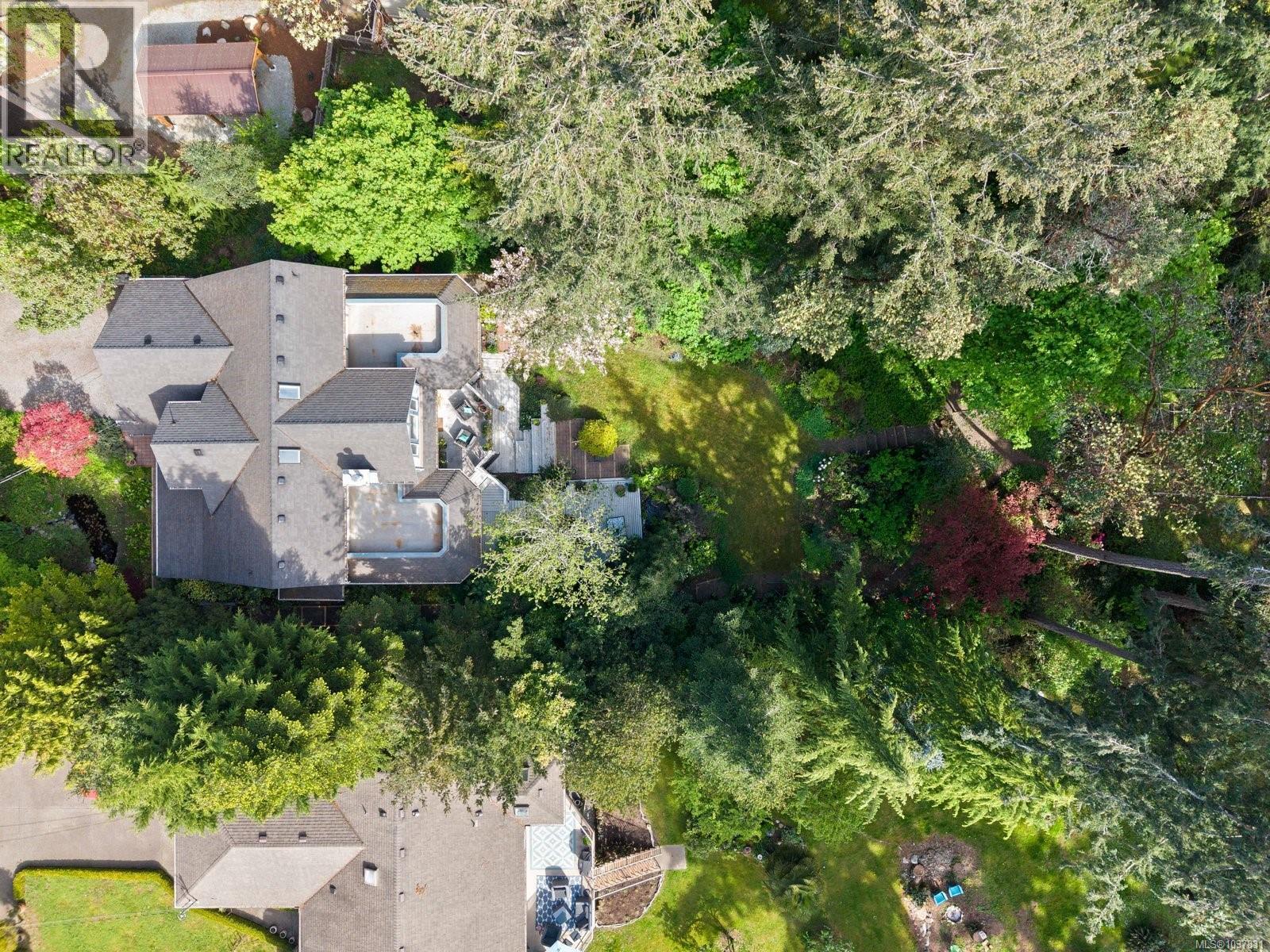 627 Downey Rd - 36