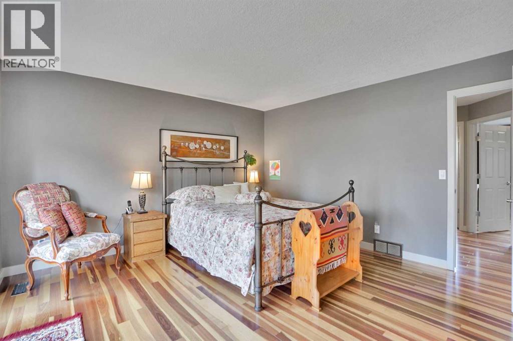 95 Edenwold Crescent NW - 27