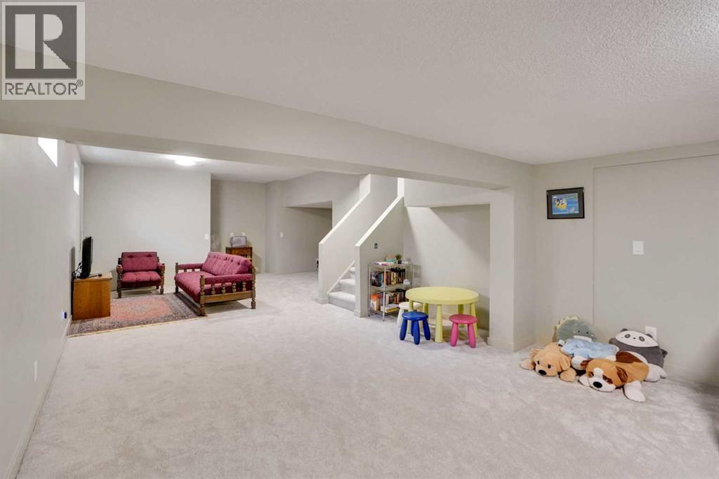 95 Edenwold Crescent NW - 37